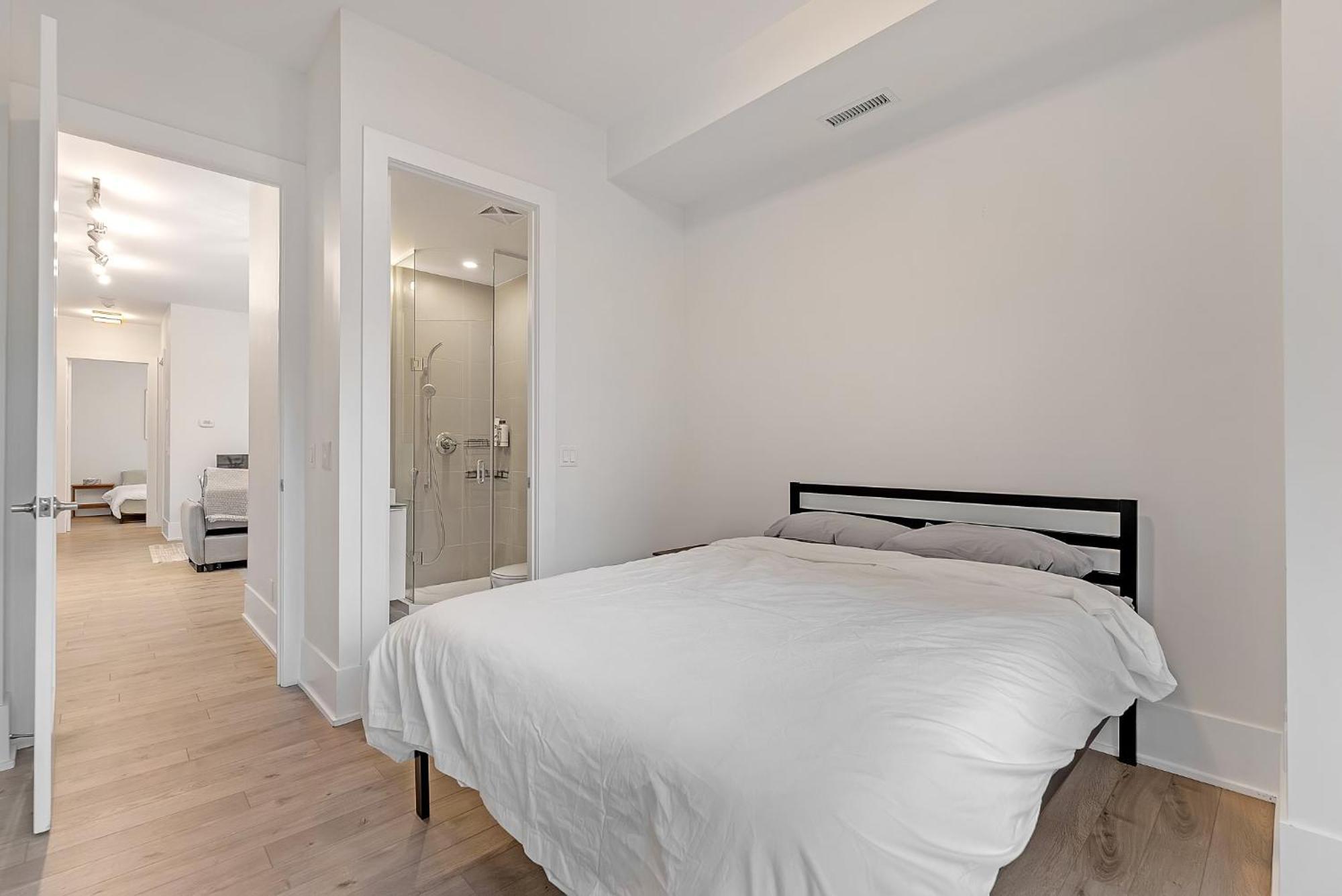 Апартаменти 2Br 2Bth Apt-Rogers Center-Cn Tower-Free Parking Торонто Екстер'єр фото