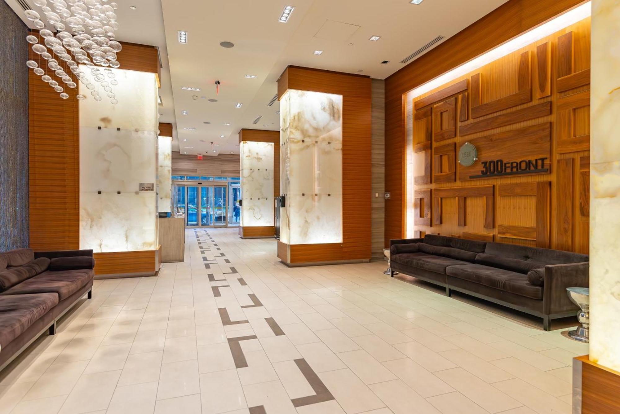 Апартаменти 2Br 2Bth Apt-Rogers Center-Cn Tower-Free Parking Торонто Екстер'єр фото